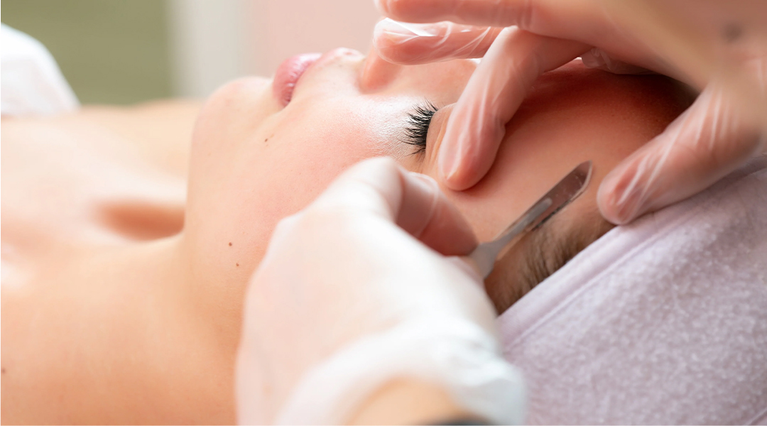 Dermaplaning treatment